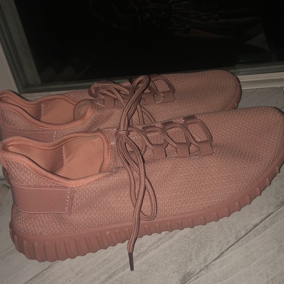 Shoes - Picture 3 of 3